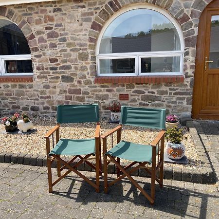 Villa Red Kite Barn Ammanford Exterior foto