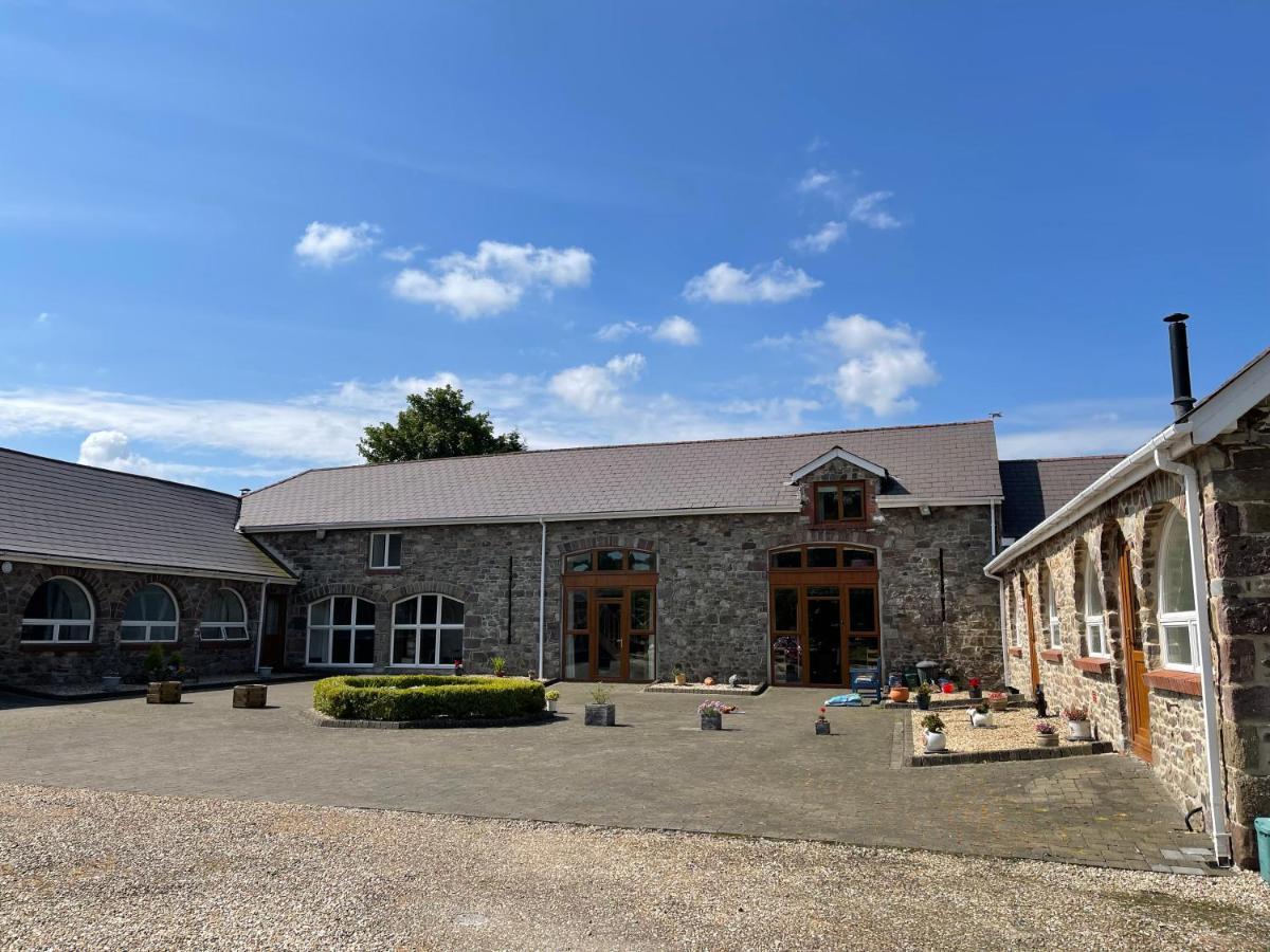 Villa Red Kite Barn Ammanford Exterior foto