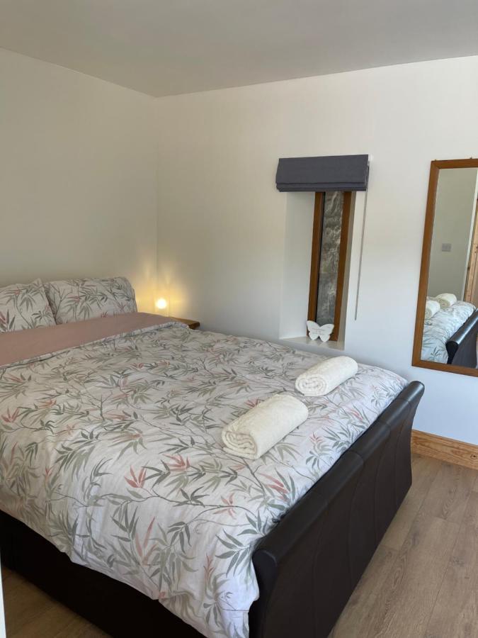 Villa Red Kite Barn Ammanford Exterior foto